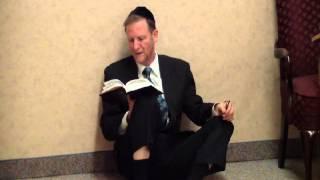 Reading of Eicha: Book of Lamentations by Rabbi Moshe Weisblum קריאת מגילת איכה - הרב משה ויסבלום