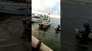 HOW TO PARK A BOAT️ ON COASTAL KENYA   - LAMU COUNTY