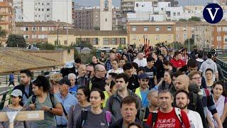 Caravana solidaria a pie desde València