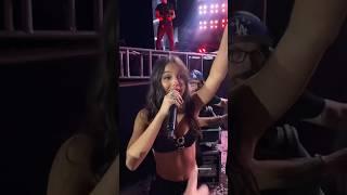 when Olivia Rodrigo singing with a crying fan #oliviarodrigo