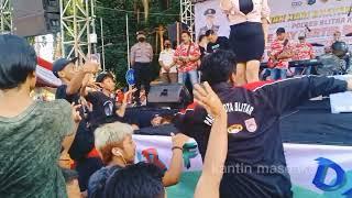 BLITAR BERGOYANG!! Lagu: SATRU 2 || BLITAR CAR FREE DAY 3 JULI 2022