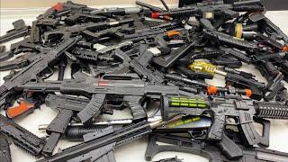 Lots of Toy Guns. Pubg Guns and Bead Throwing Pistols.