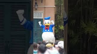 Dancing Donald