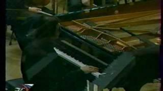 Andrei Gavrilov comeback to Russia 2001 Saint Saens, 2 concerto, 1-st movement ( part 1 )