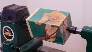 Woodturning a Useless Chunk of Beech That Even Fire Wouldn’t Touch