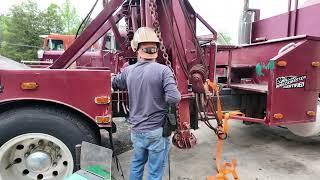 Peterbilt 352 Heavy Wrecker Boom's Alternator, Hydraulic Pump
