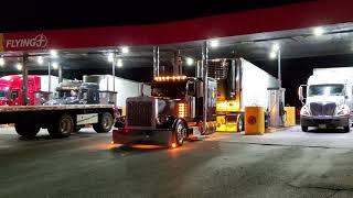 Peterbilt Largecar Leaving Truckstop #peterbilt379 #largecarsmafia #largecar