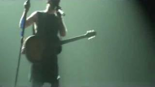 30 Seconds to Mars live in HK - Jared Speaks Cantonese