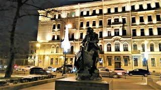 "Царь–плотник" – памятник Петру I на Адмиралтейской набережной в Санкт-Петербурге