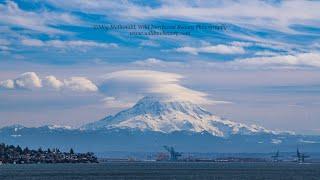 Lenticular Love over Mount Rainier (4K Time Lapse)