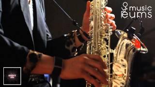 Saxophonist SJ 'shiny' cover SJBAND boss Vocal Performer VE-5 effetor electronica jazz sax play