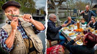Рыбалка в Вилково, там же и приготовили!! Липованский борщ в казане на костре