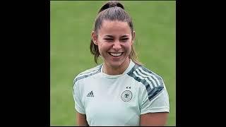 TOP - Most Beautiful Women in Sport - Football - Lena Oberdorf