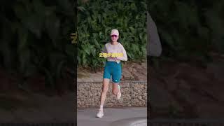 跑步只是一种运动方式 健康后快乐才是目的 这世上真正属于你的就两样东西 一个是快乐 一个是健康 去跑步去健身 让自己健康让自己快乐#运动 #跑步 #运动穿搭 #跑步装备 #跑步治愈一切