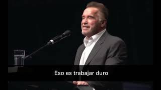 Visión, objetivos, éxito masivo, por Arnold Schwarzenegger (doblas al castellano)