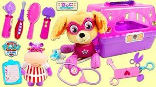 PAW PATROL Pup Super Skye Visits Doc McStuffins Pet Vet!