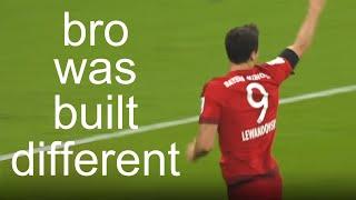 Bayern münchen Lewandowski is the Best Striker...