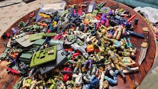 Huge Box of 80s * Gi Joes * FOR SALE!! ARAH plastic Toy Treasures / Action Figure PILE - I buy toys