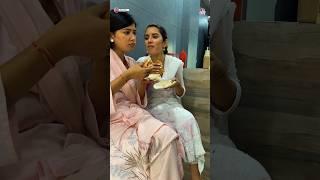 Delhi KaFamous Burger Khaya  EP- 307 #neetubisht #lakhneet #comedy #funny #trending #shorts