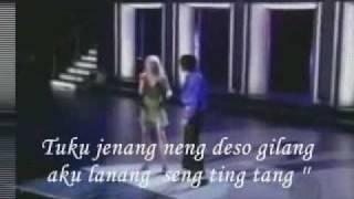 Michael Jackson Ft Britney Spears nyanyi lagu jowo.