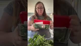 How to store your lettuce & spinach to prevent food waste & stop throwing money in the trash