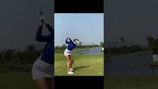 완벽한 라인과 파워풀한 스윙! 그녀의 필드 매직  #golf