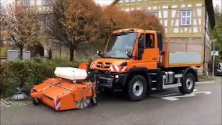 Unimog U 218 Kehrmaschine mit BEMA Frontkehrmaschine und optionaler Seitenverschiebung