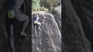 Running start Boulder problem in the Roaches, Peak District