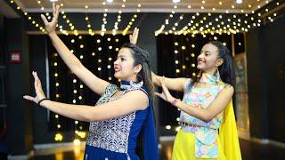 Stunning Sangeet Performance by the Bride and Her Friends and Family - Indian Wedding Dance Video