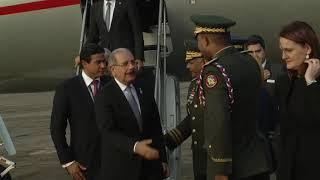 Tras participar en toma posesión nuevo presidente de El Salvador, Danilo Medina regresa al país