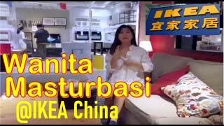 Wanita Masturbasi di Toko IKEA