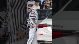 Kareena Kapoor Khan Spotted At Private Airport