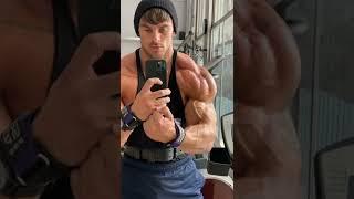 Found a video of the 'photoshopped' delts #shorts #workout #muscular #sixpack #abs #hotman