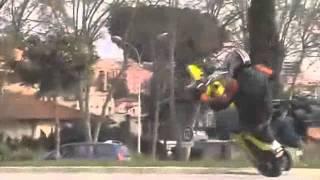 SCOOT2COMMUTE.COM SACHS Madass 125 125cc SCOOTER - VIDEO 4