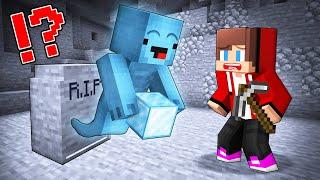 JJ And Mikey Found The Ghost's GRAVE !? Mikey is Becoming Helpful GHOST in Minecraft Maizen