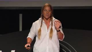 How women can save dying craftsman trades | Sara Dahmen | TEDxRapidCity