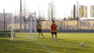 Pierre-Emerick Aubameyang vs. Mats Hummels the goalie | BVB