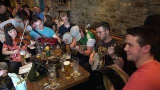 Music session in a bar during Willie Clancy week 2019. (4 K)