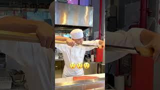 Đầu Bếp Hoshi Phan Sẽ Cá Hồi Bằng Cây Dao Nhật Khủng Hàng Ngàn $ #shorts #chef