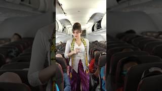 Pramugari Cantik Batik Air Hitung Jumlah Penumpang dalam Pesawat