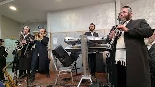 3 clarinets hora |  שלשה קלרינטים הורה, שלמה מינצברג, נחמן צוקר, יואל גרומן. חתונת מוישי וולס המלך