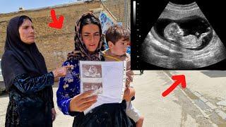 Fatima's mother passes away: Hojjat's attempt to reclaim the house.