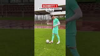 SO LERNT IHR DEN SOMBRERO FLICK!️ #fussball #tipps #tricks #tutorial #shorts