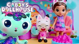 HELP Find a Solution for MerCat's Sticky Situation! | GABBY'S DOLLHOUSE TOY PLAY ADVENTURES