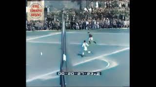 1957'de İzmir'de oynanan Türkiye - İtalya maçı görüntüleri (Renkli)