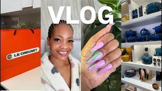 Vlog | How I do my stick on nails + New coffee mugs + cooking #southafricanyoutuber #vlog #cooking