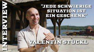 NEUER KURZFILM ⎮ Valentin Stueckl ⎮ Schauspieler ⎮ "Jede schwierige Situation ist ein Geschenk"