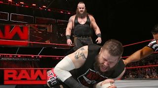 Braun Strowman vs. Kevin Owens - WWE Universal Championship Match: Raw, Jan. 30, 2017