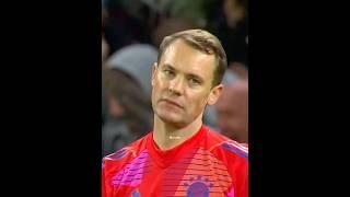 100% Emotional Neuer Moments 