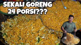 MIE GORENG PRIYO PALING LARIS MESKIPUN NGUMPET DIBELAKANG PASAR HITUNGAN JAM DAGANGAN SUDAH LUDES